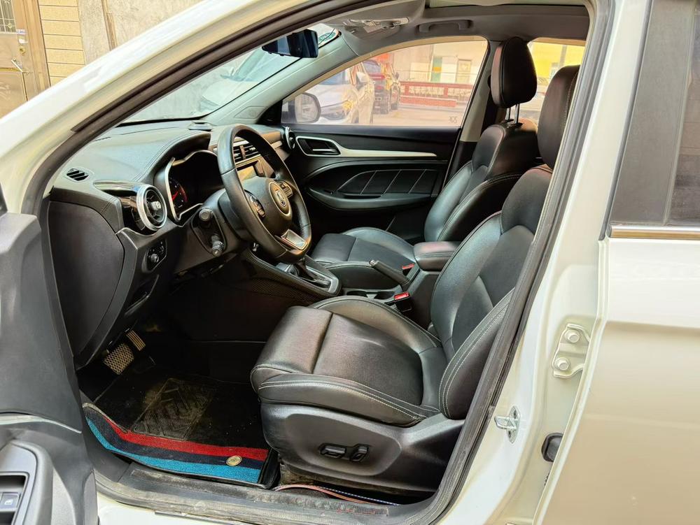 MG ZS 2018 car image #8