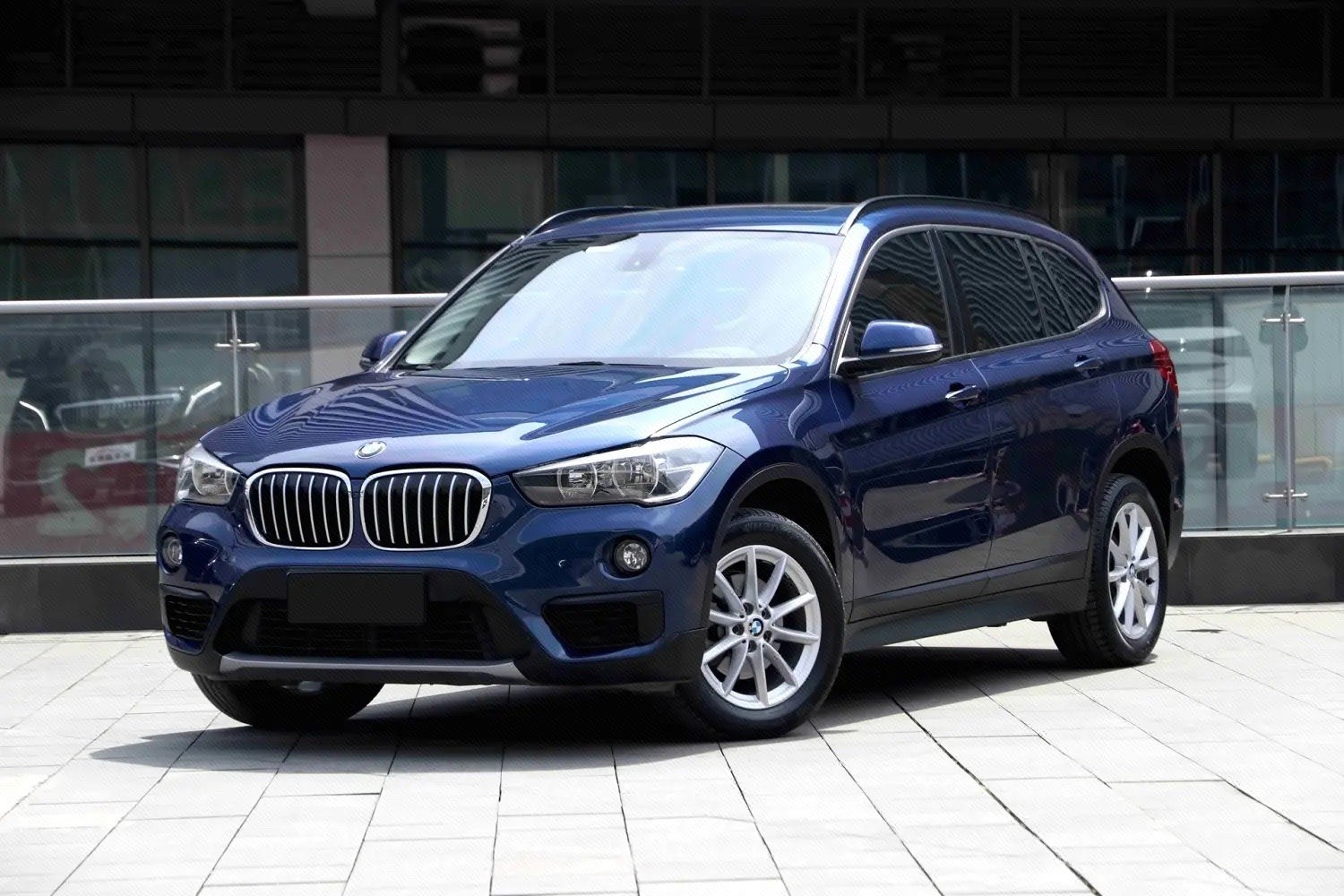 BMW X1 2019 car image 