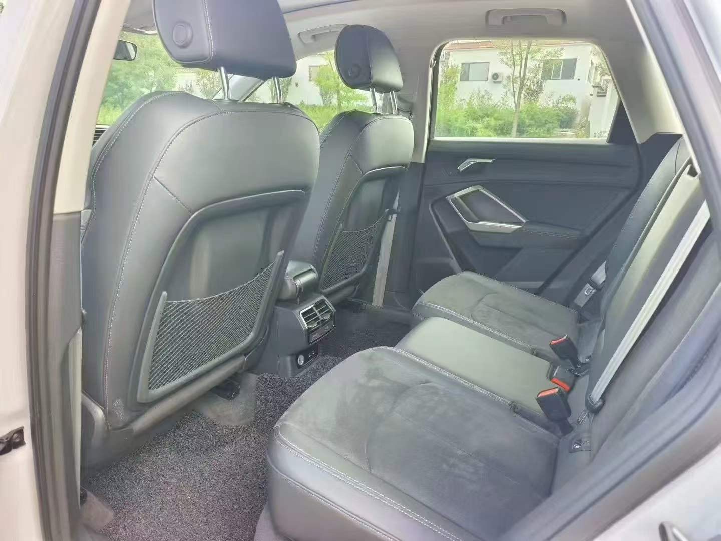 Audi Q3 2023 car image #6
