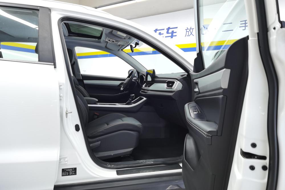 GEELY Vision X6 2021 car image #16