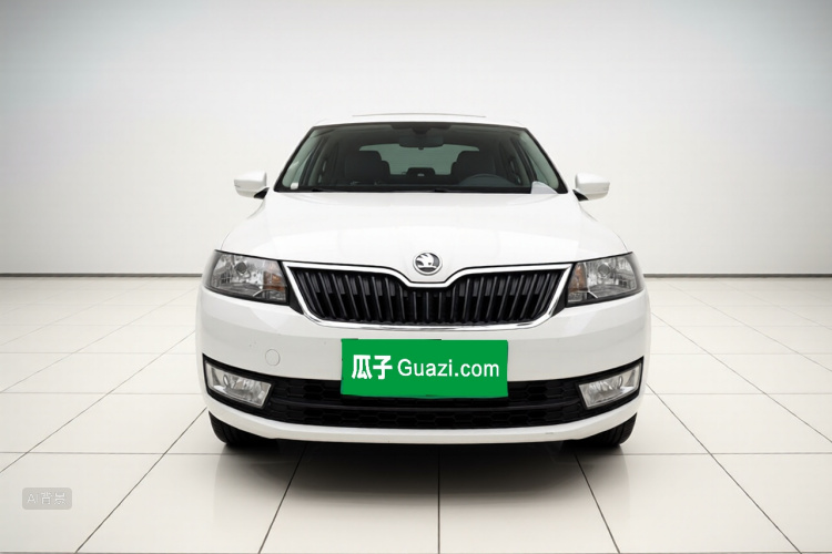 Skoda Rapid 2015 #3 Skoda Rapid 2015 car image #3