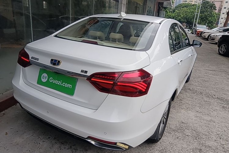 GEELY Emgrand 2018 #7 GEELY Emgrand 2018 car image #7