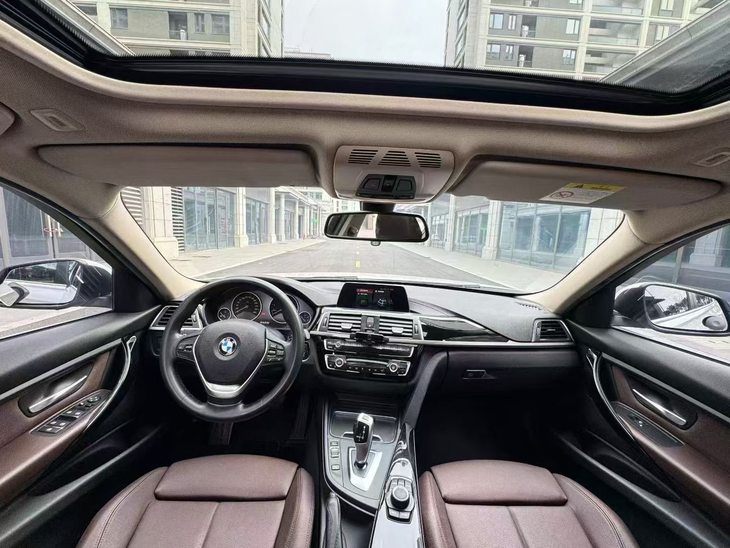 BMW 3 Series 2018 car image #5