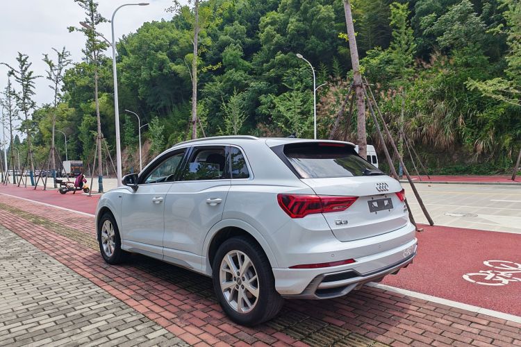 Audi Q3 2019 #5 Audi Q3 2019 car image #5