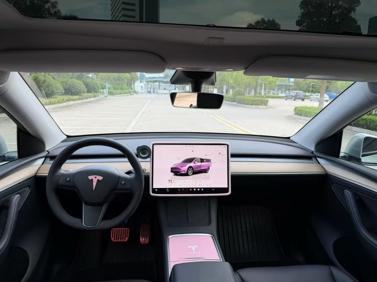 Tesla Model Y 2023 #6 Tesla Model Y 2023 car image #6