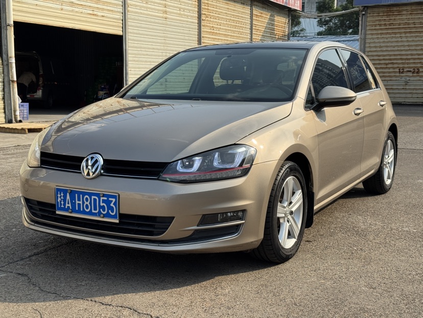 Volkswagen Golf 2016 Volkswagen Golf 2016 immagine di auto
