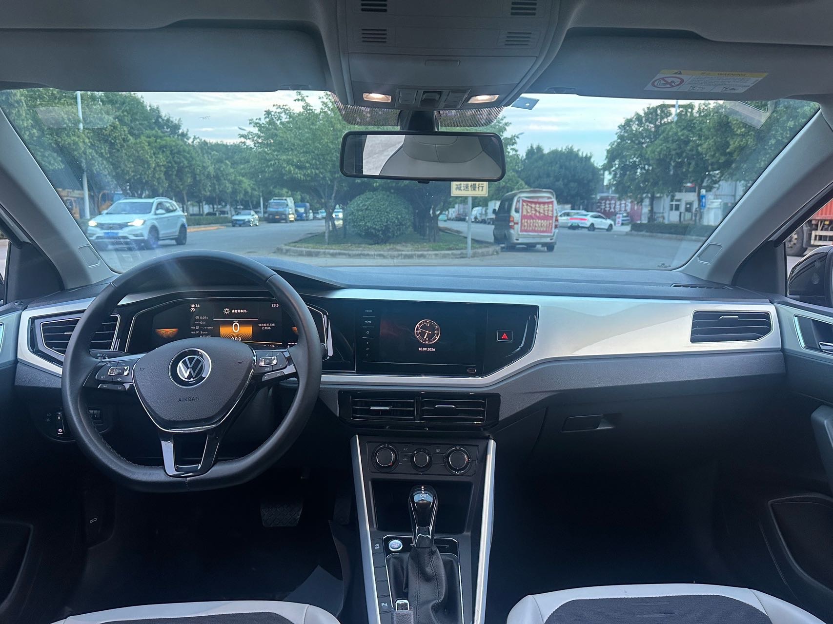 Volkswagen Polo 2023 car image #6