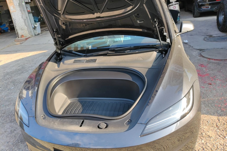Tesla Model 3 2024 #20 Tesla Model 3 2024 car image #20