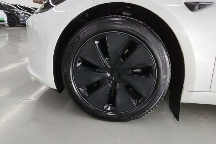 Tesla Model 3 2024 #9 Tesla Model 3 2024 car image #9