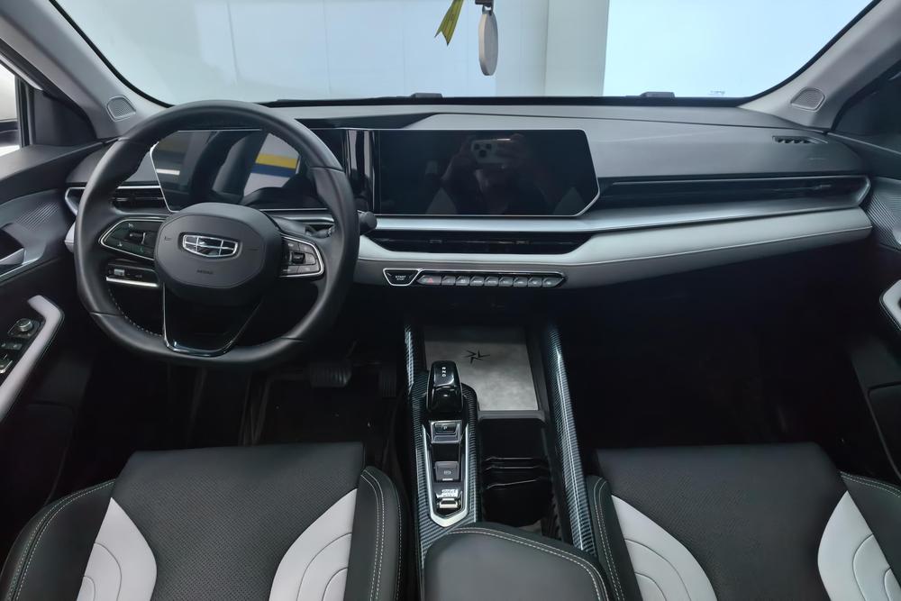GEELY Binray 2023 car image #13