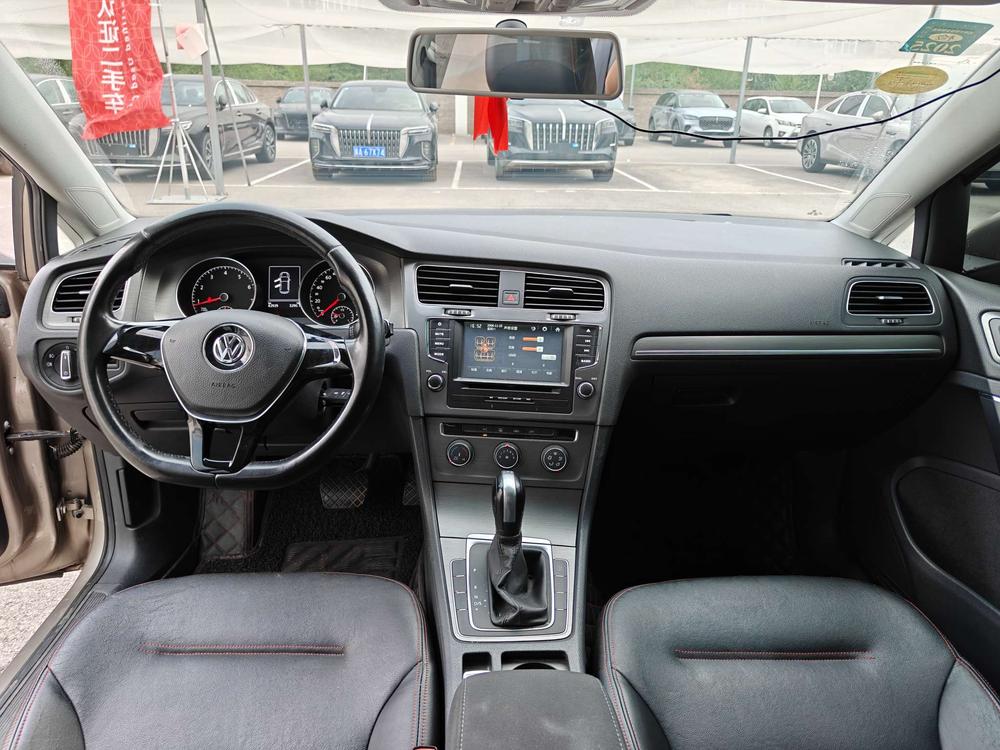 Volkswagen Golf 2014 car image #9