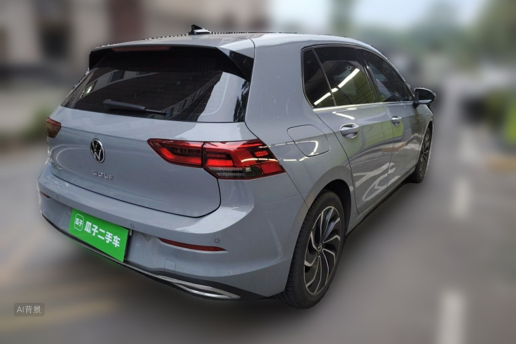 Volkswagen Golf 2023 car image #7