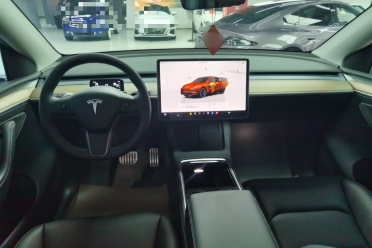 Tesla Model Y 2023 #11 Tesla Model Y 2023 car image #11