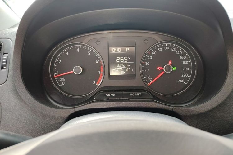 Volkswagen Polo 2019 car image #12