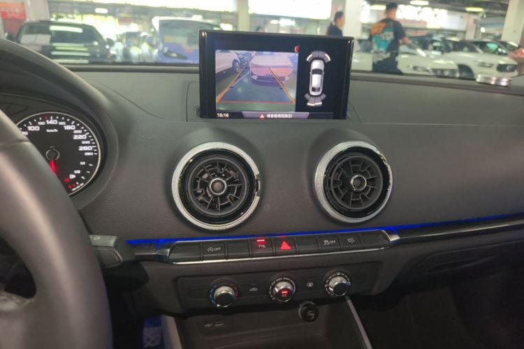 Audi A3 2020 immagine di auto #13