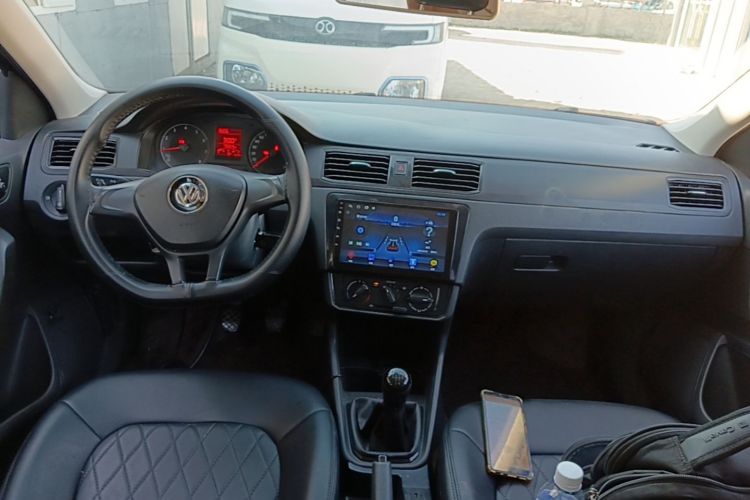 Volkswagen Santana 2018 car image #10