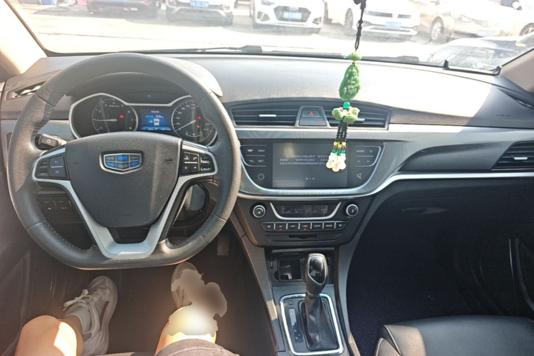 GEELY Emgrand 2018 #10 GEELY Emgrand 2018 car image #10