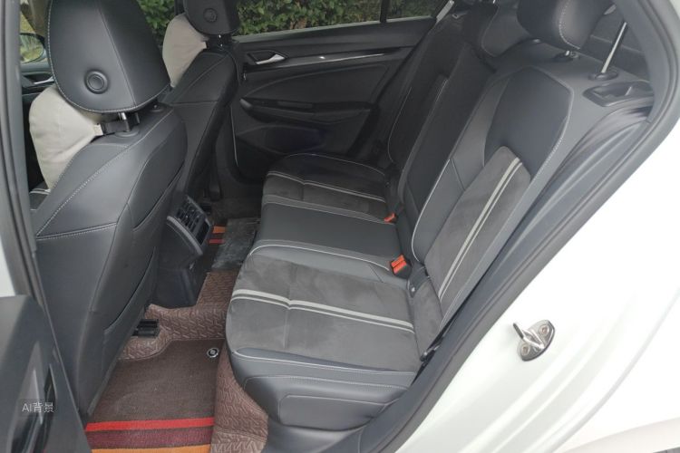 Volkswagen Golf 2020 #19 Volkswagen Golf 2020 car image #19