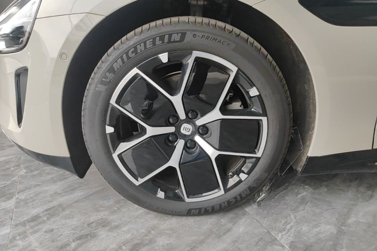 MI SU7 2025 изображение автомобиля #4