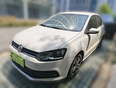 Volkswagen Polo 2015 Volkswagen Polo 2015 car image