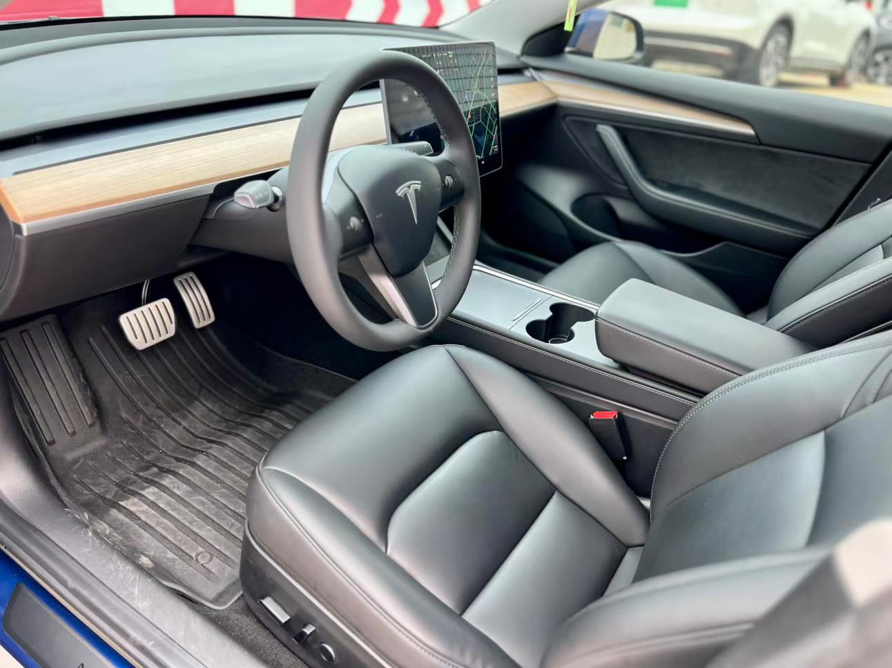 Tesla Model 3 2021 car image #4