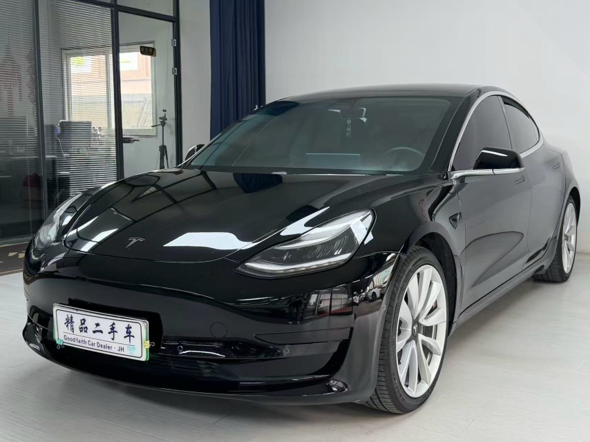 Tesla Model 3 2020 car image 