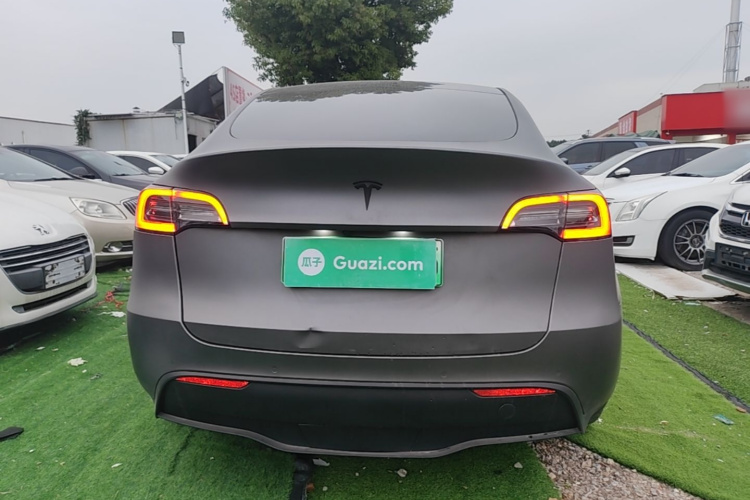 Tesla Model Y 2022 #6 Tesla Model Y 2022 immagine di auto #6