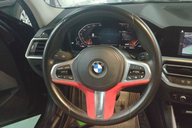 BMW 3 Series 2022 car image #11