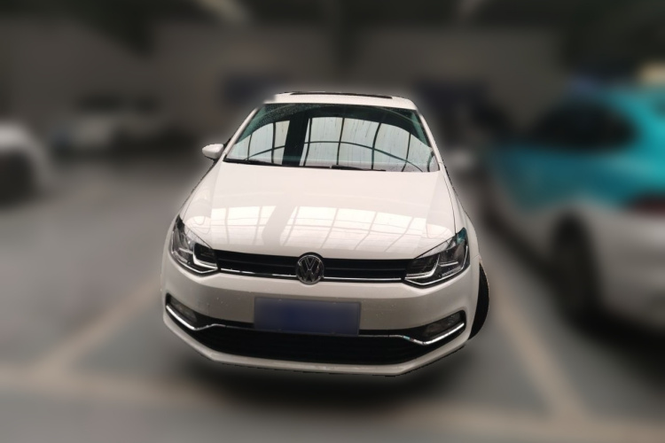 Volkswagen Polo 2016 car image #3