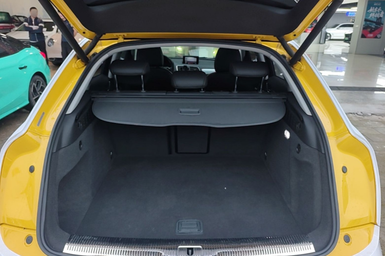 Audi Q3 2017 #19 Audi Q3 2017 car image #19