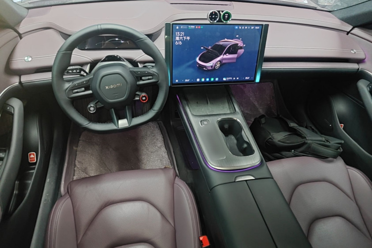 MI SU7 2025 immagine di auto #11