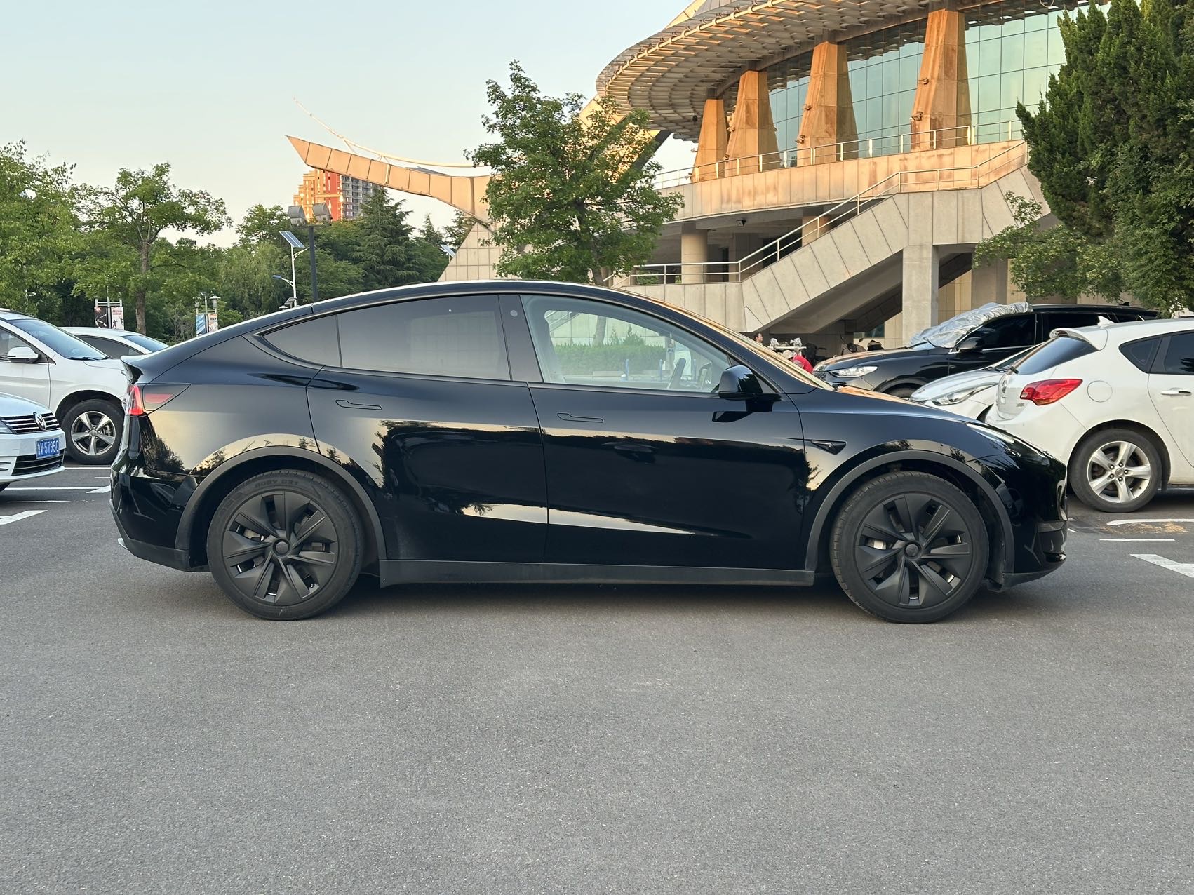 Tesla Model Y 2022 #11 Tesla Model Y 2022 immagine di auto #11