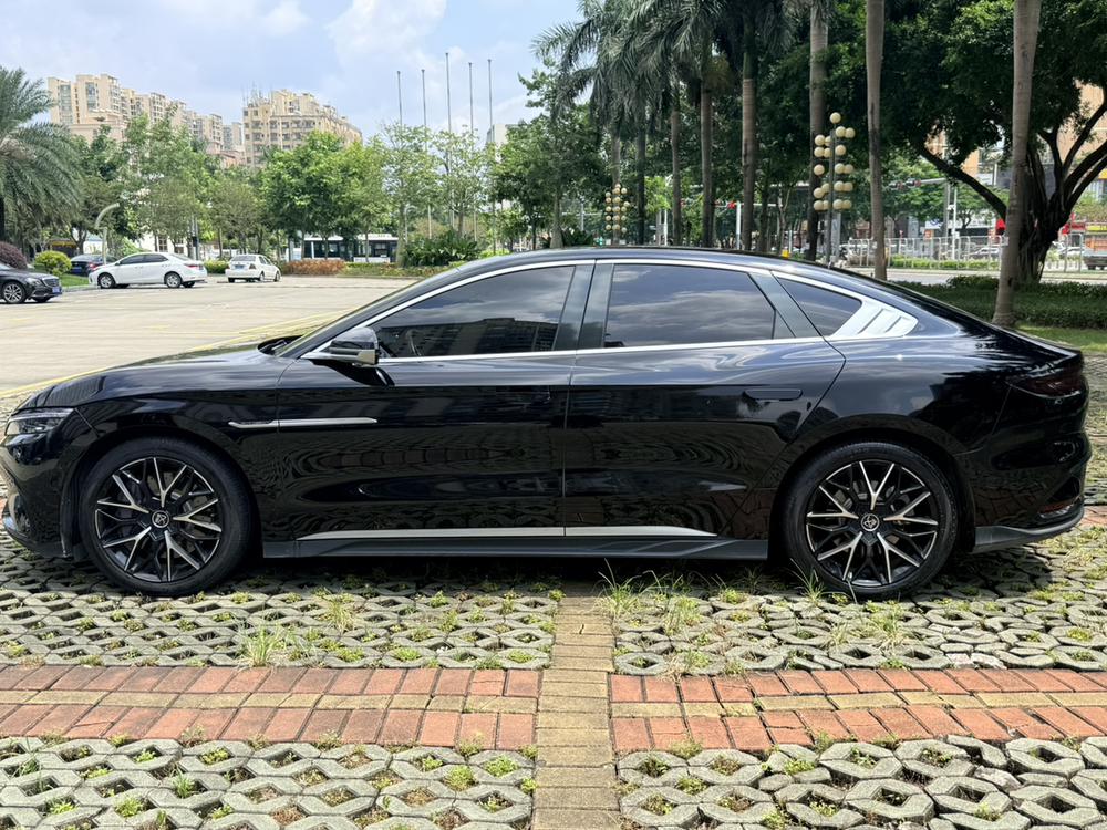 BYD Han 2022 #4 BYD Han 2022 car image #4