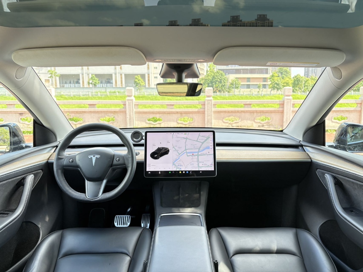 Tesla Model Y 2021 #5 Tesla Model Y 2021 car image #5