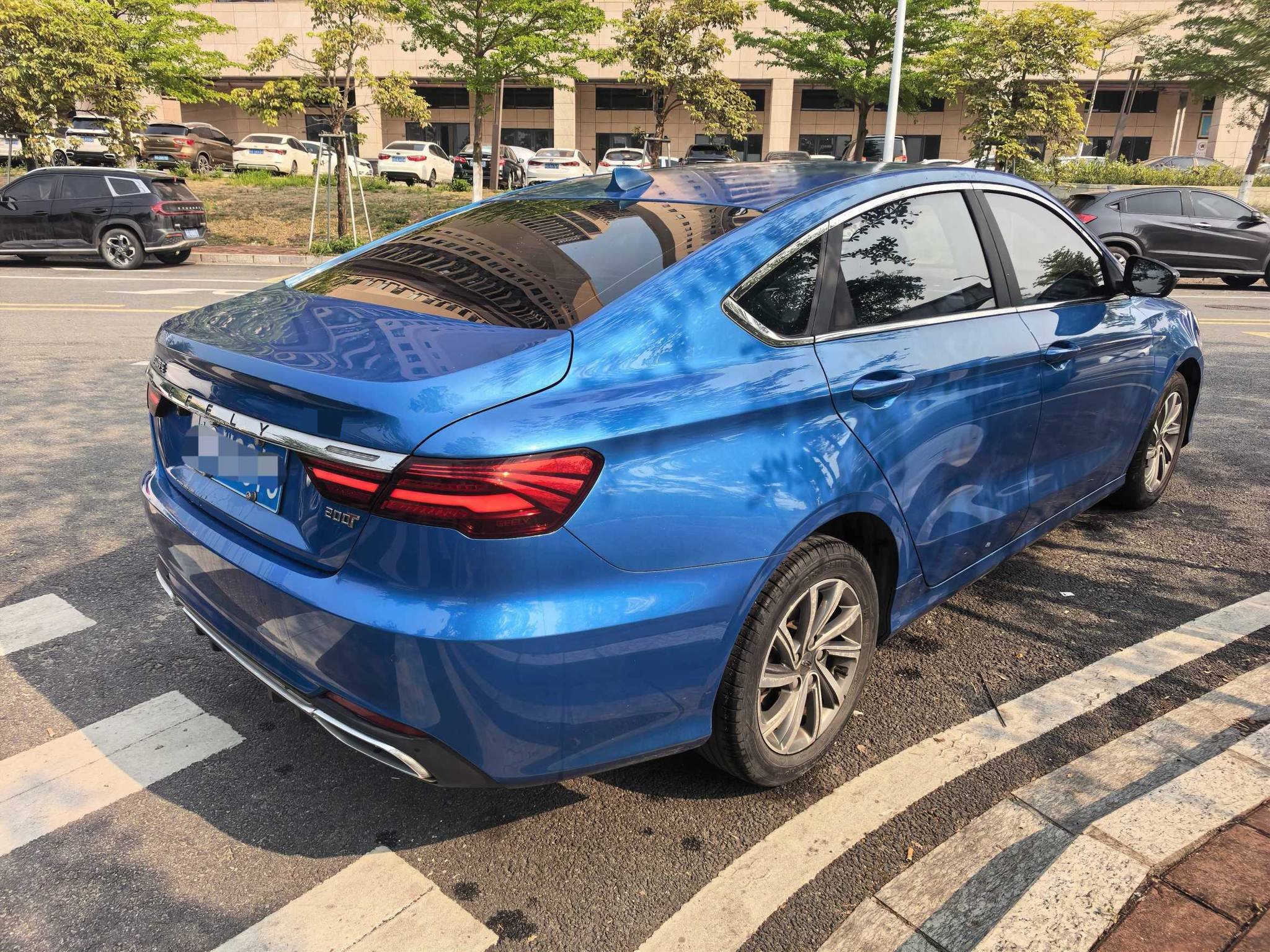 GEELY Binray 2019 image de voiture #3