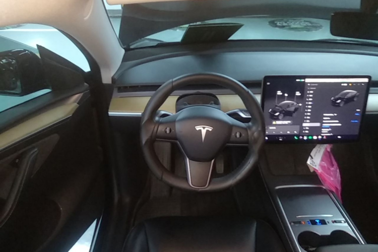 Tesla Model Y 2023 #15 Tesla Model Y 2023 image de voiture #15