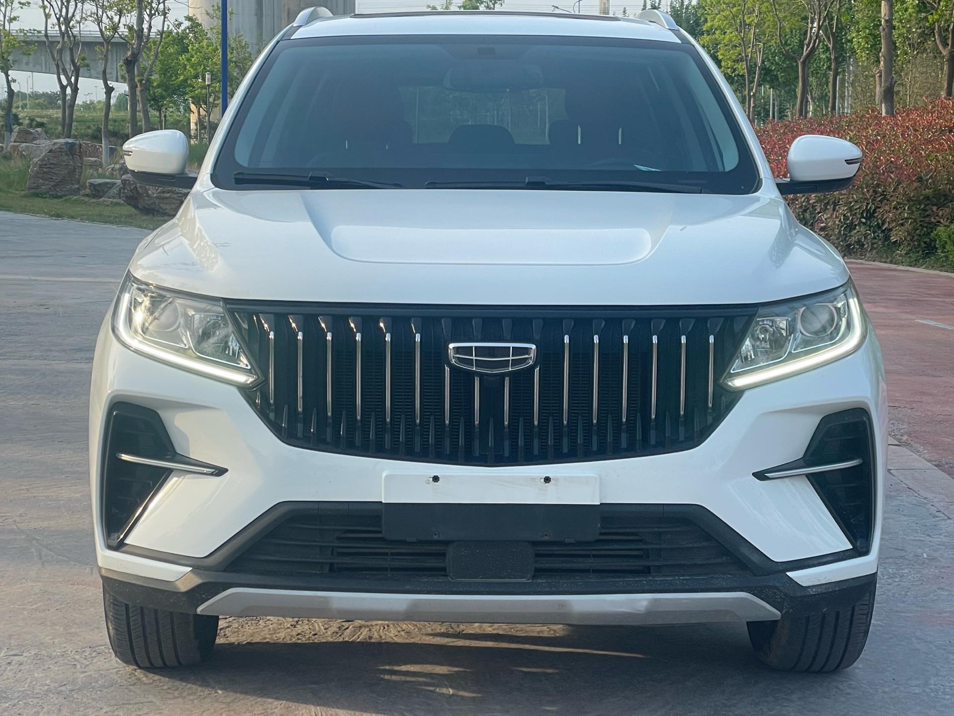 GEELY Vision X6 2022 car image #2