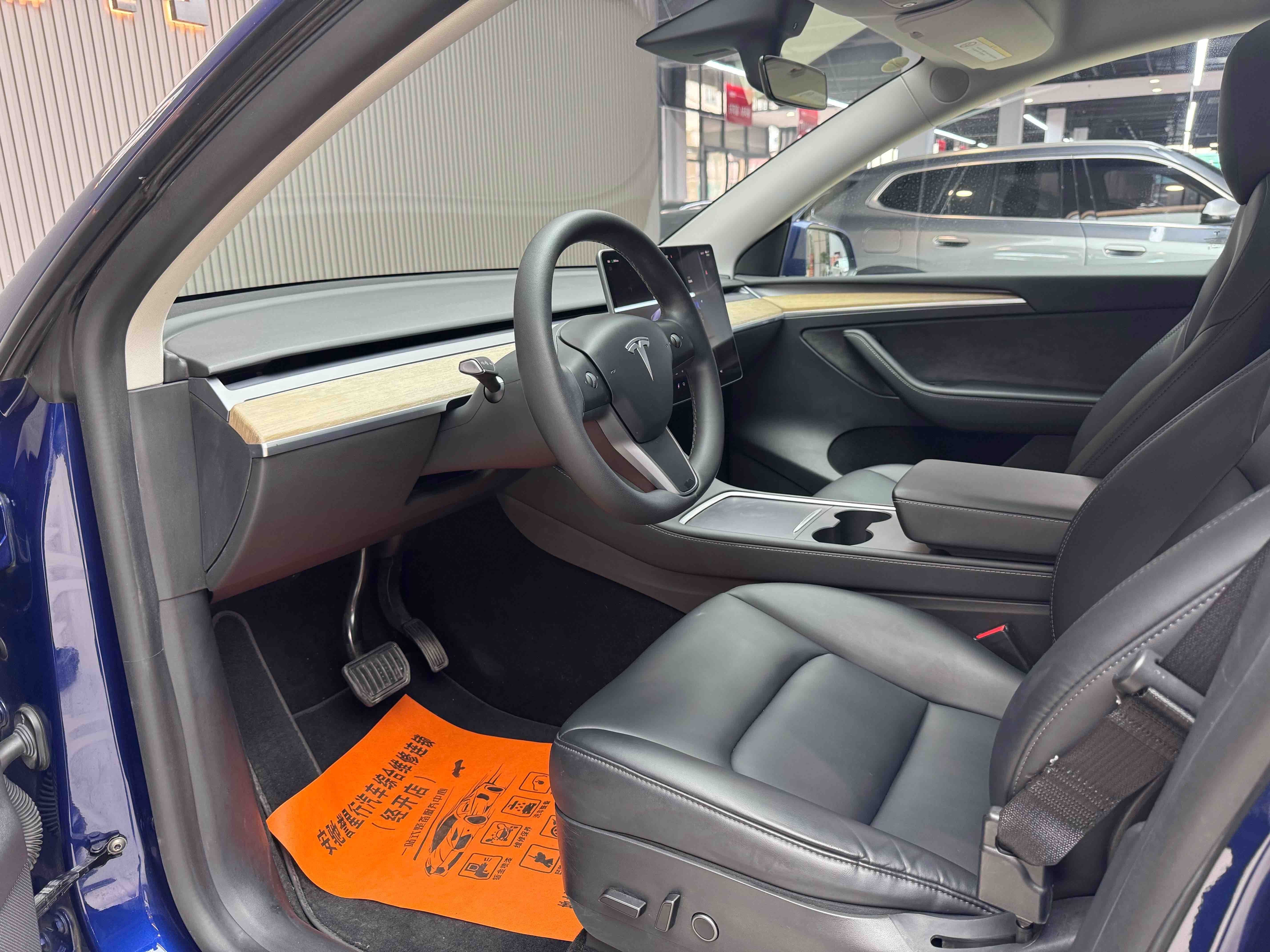 Tesla Model Y 2022 #7 Tesla Model Y 2022 car image #7