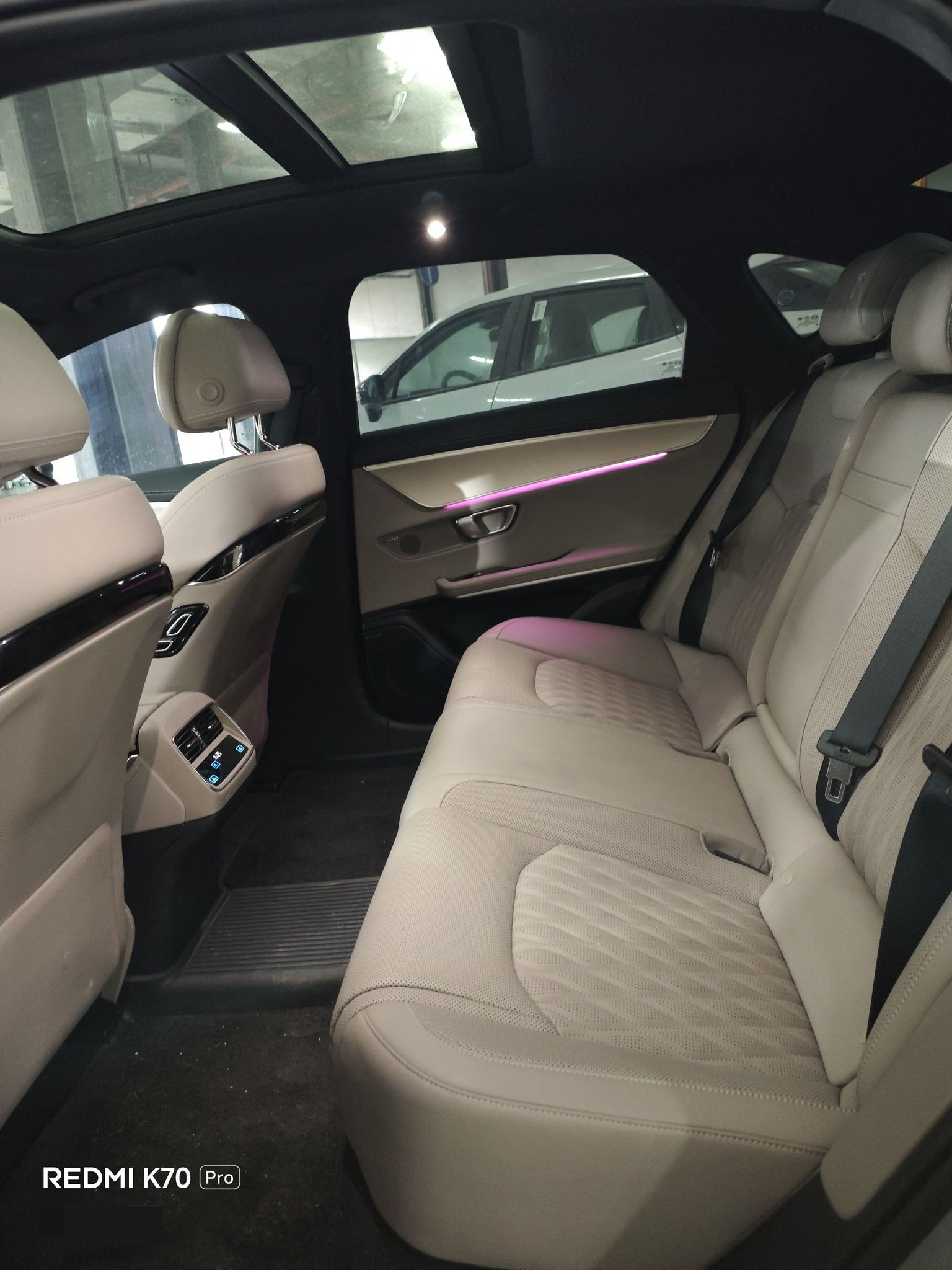 BYD Han 2024 car image #8