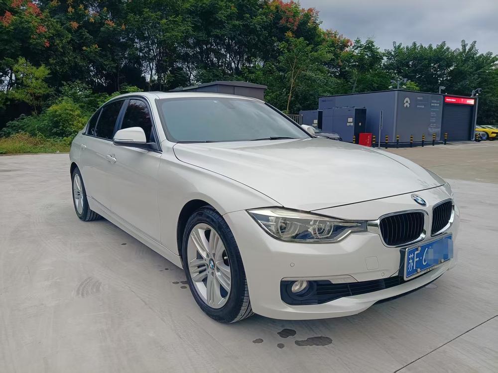 BMW 3 Series 2017 #3 BMW 3 Series 2017 صورة سيارة #3