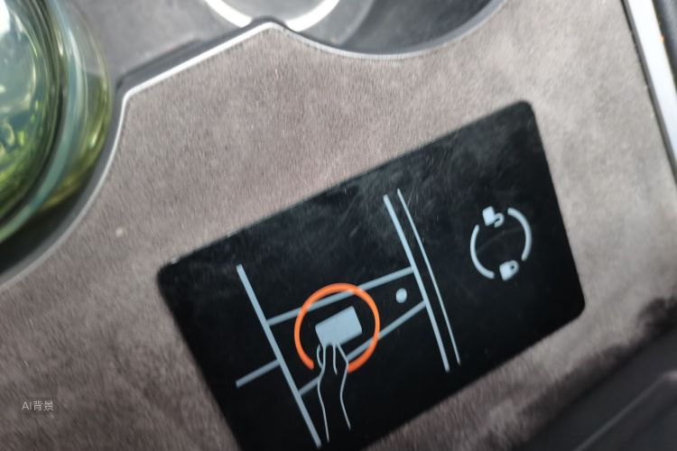 Tesla Model Y 2021 car image #10