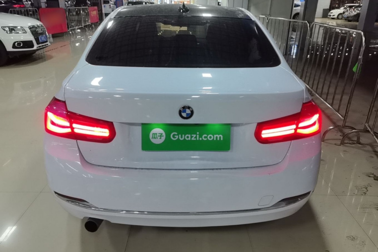 BMW 3 Series 2016 #6 BMW 3 Series 2016 car image #6