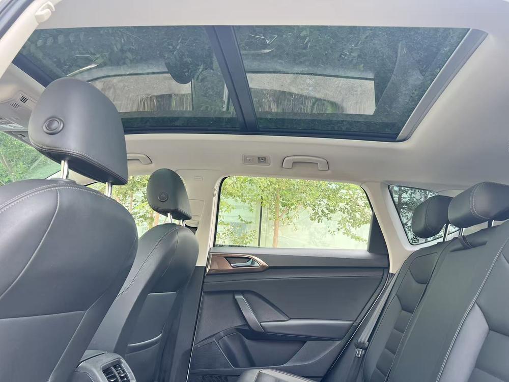 Volkswagen Tharu 2019 car image #17