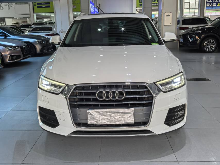 Audi Q3 2019 #2 Audi Q3 2019 car image #2