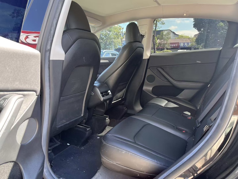 Tesla Model Y 2023 #6 Tesla Model Y 2023 car image #6