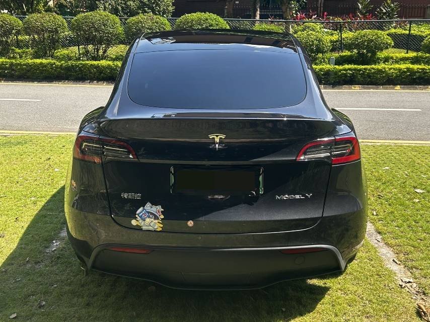 Tesla Model Y 2024 #7 Tesla Model Y 2024 immagine di auto #7