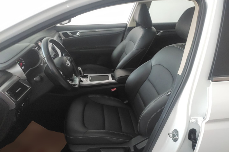 GEELY Emgrand GL 2019 car image #15