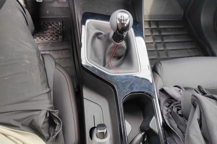 MG 5 2026 image de voiture #18