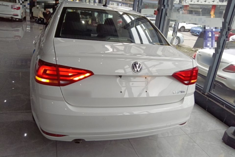 Volkswagen Lavida 2018 car image #6