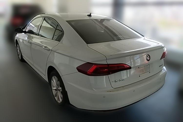 Volkswagen Bora 2022 car image #5